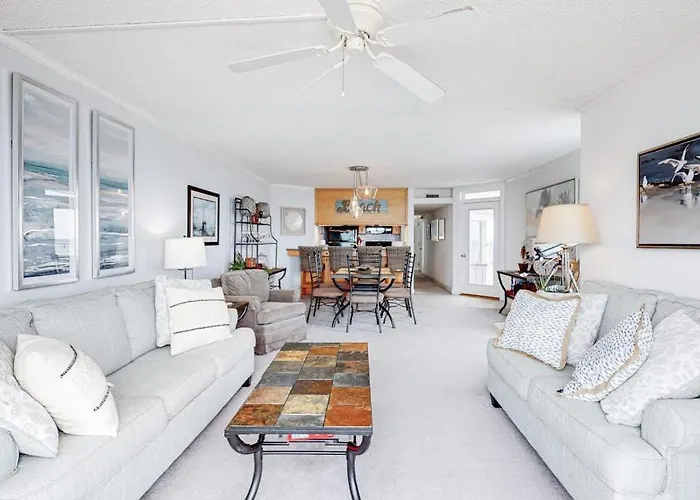 Holiday home Newly Updated Oceanfront Veranda With Private Deck Wifi Ac & Shared Pool *