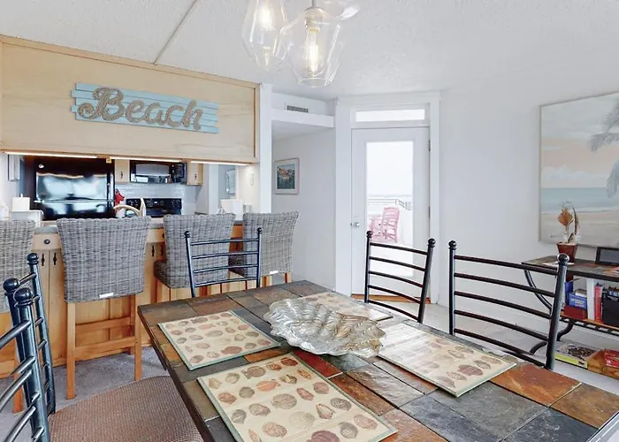 Holiday home Newly Updated Oceanfront Veranda With Private Deck Wifi Ac & Shared Pool *