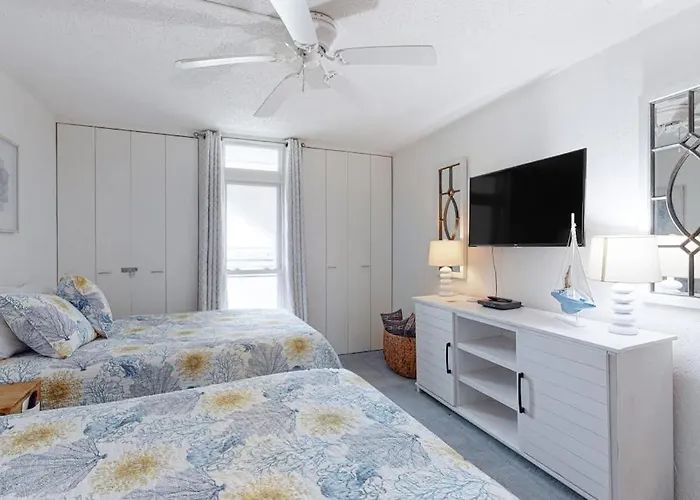 Newly Updated Oceanfront Veranda With Private Deck Wifi Ac & Shared Pool Holiday home Ocean City